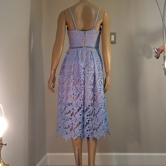 Dress - Picture 3 of 3